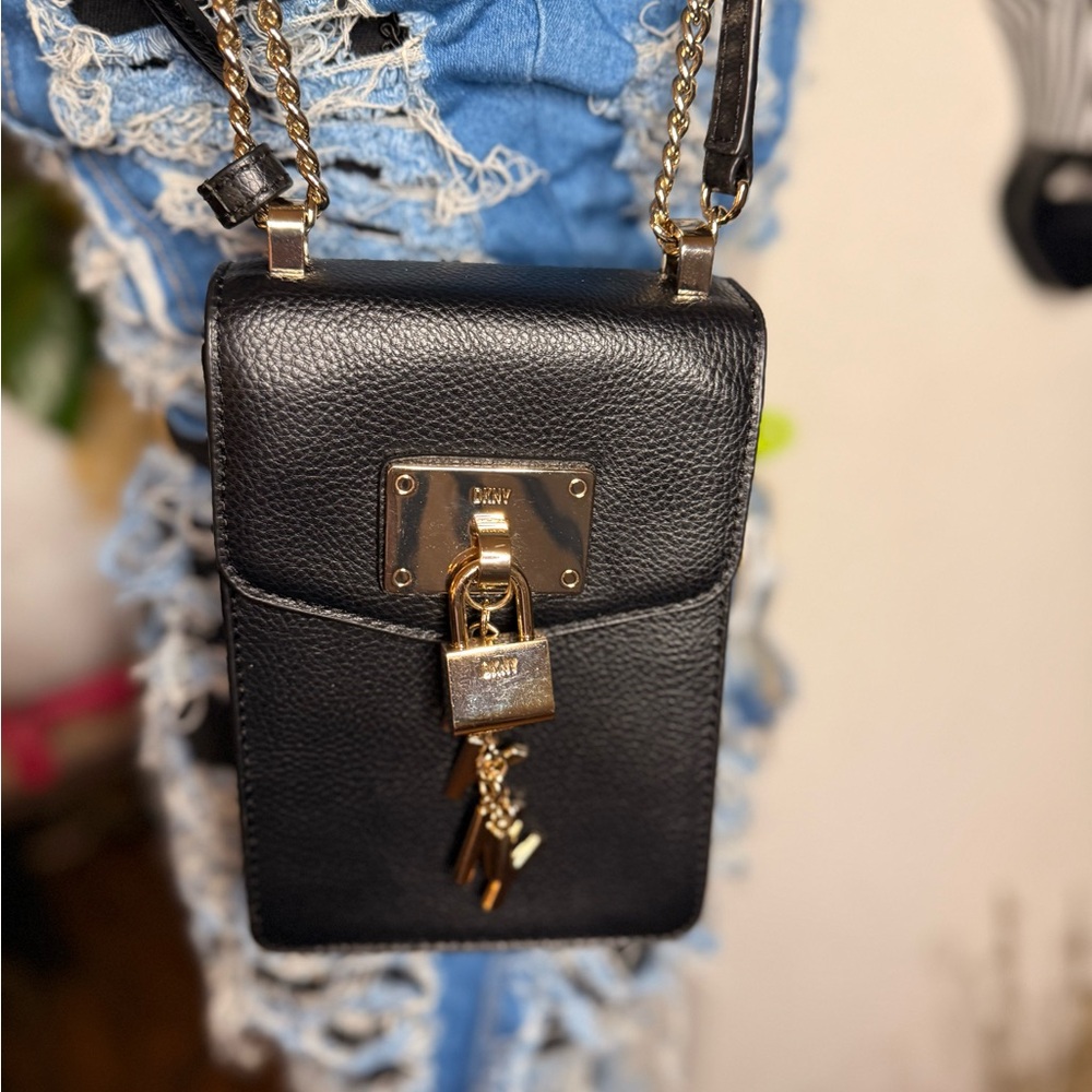 DKNY Elissa North South Crossbody Bag - Picture 3 of 7